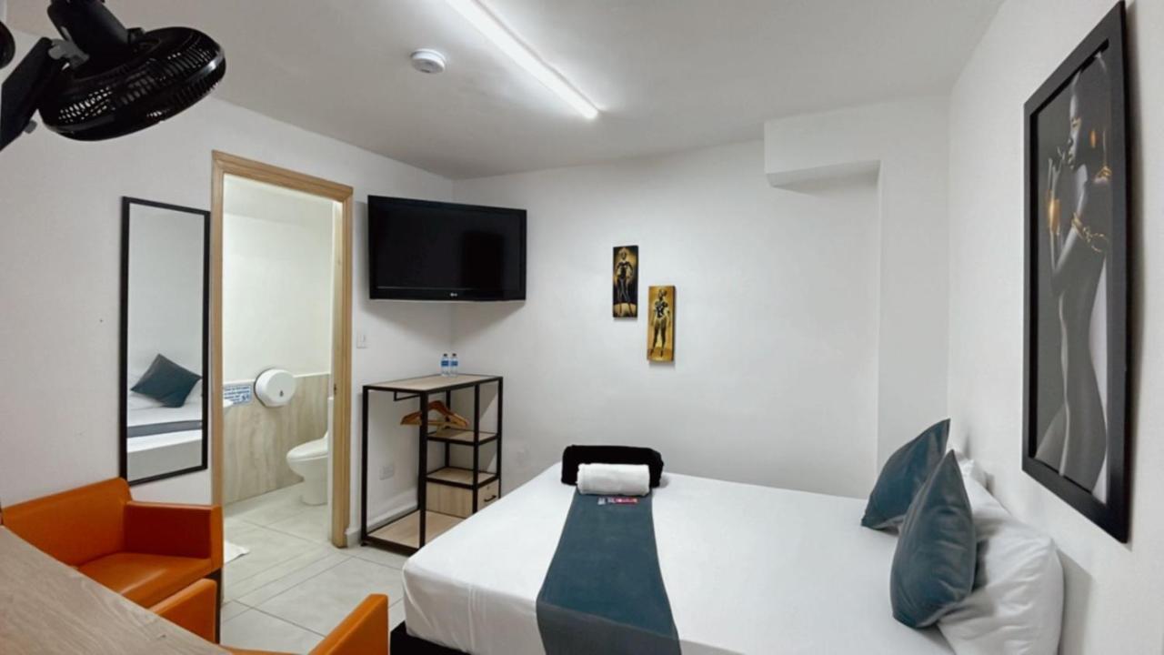 Lleras Place Hotel Медельин Экстерьер фото